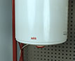 Обзор электрического накопительного водонагревателя AEG EWH 75 Slim